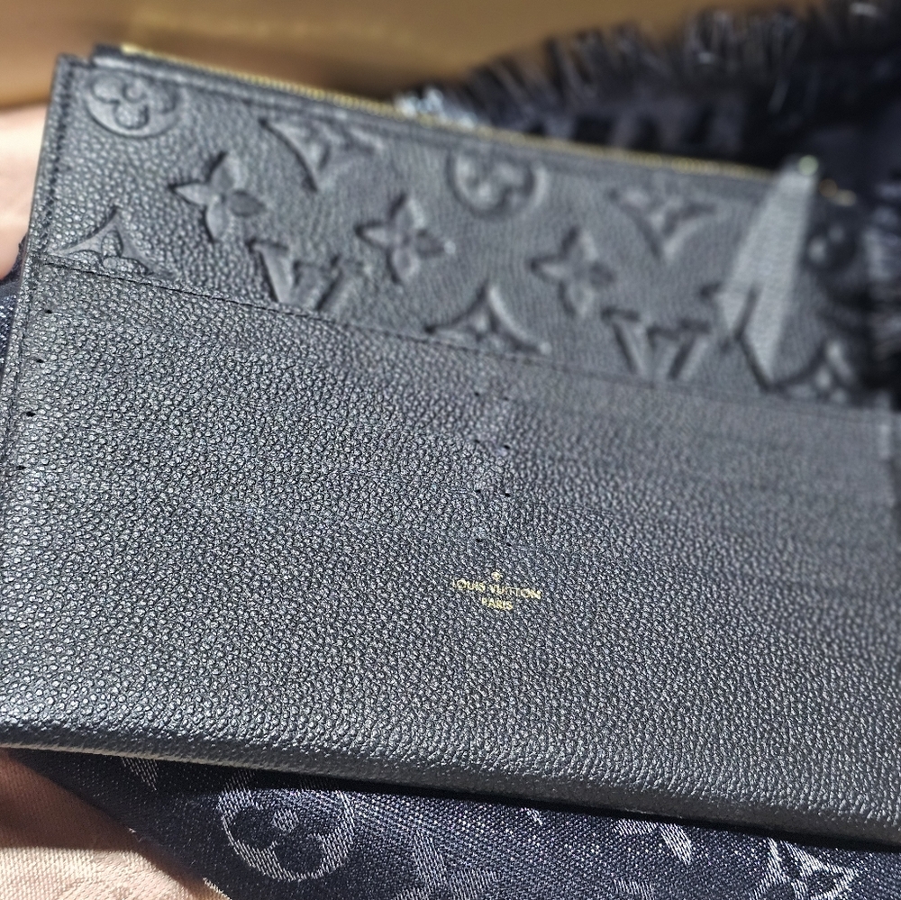 Authentic Louis Vuitton Calfskin Felicie  Noir Empreinte Wallet & Card Holder ♥️